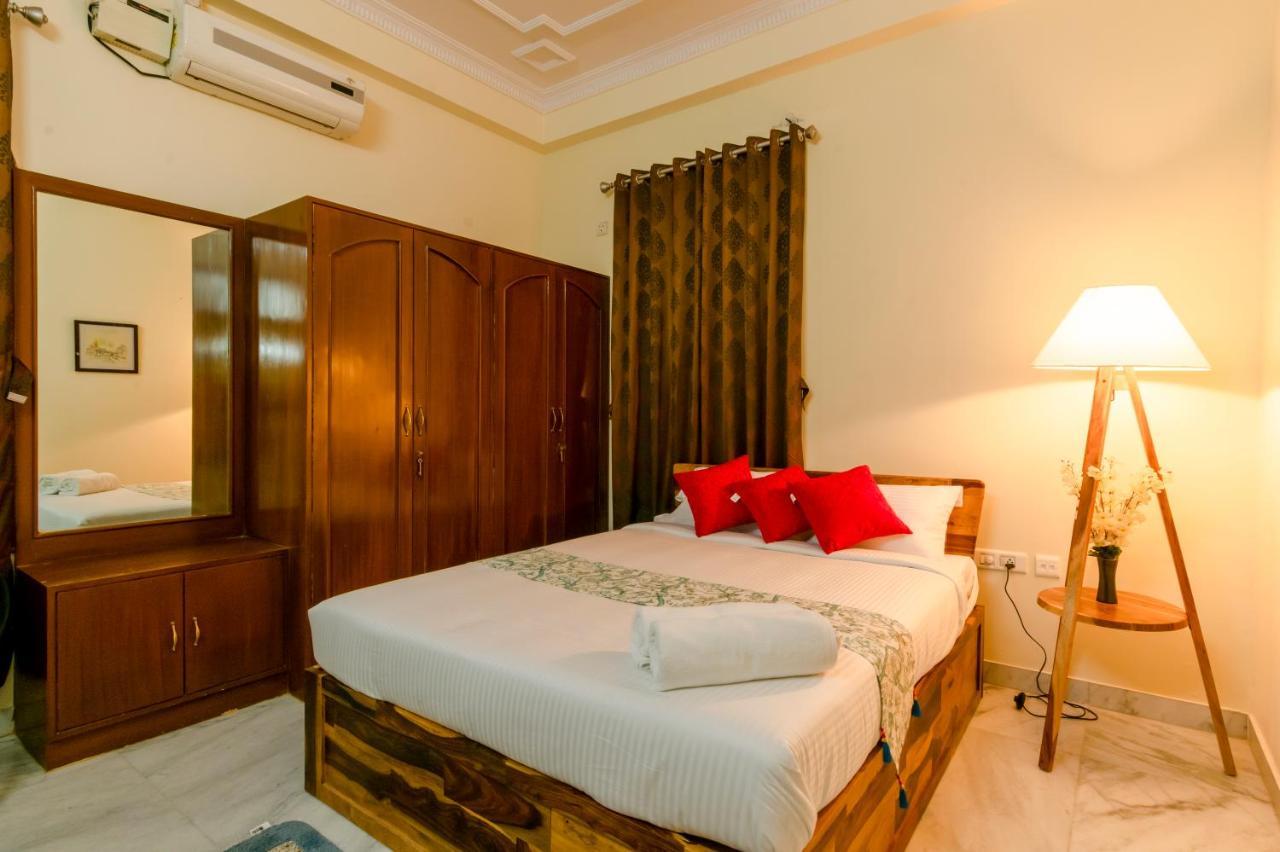 Redstone Villa And Suites Bangalore Exterior photo